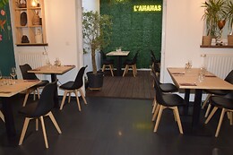 L'Ananas Bar & Restaurant