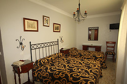 HOSTAL ROMA