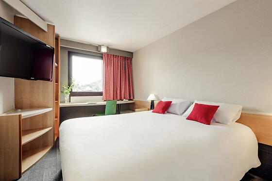 IBIS LOURDES CENTRE GARE - photo 1