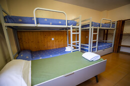 APARTAMENTOS SOLANA, HOTEL TAULL & ROMANIC