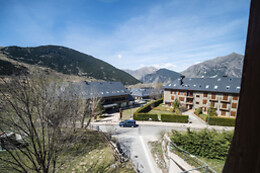 APARTAMENTOS SOLANA, HOTEL TAULL & ROMANIC