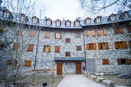 APARTAMENTOS SOLANA, HOTEL TAULL & ROMANIC