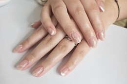 Du Bout des Ongles by Thais