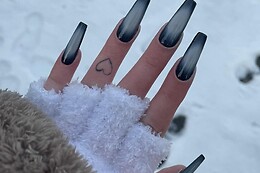 BadPeach Nails