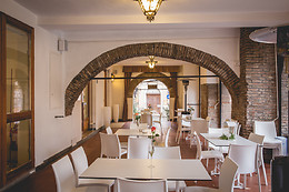 Albergo Ristorante La Rocca